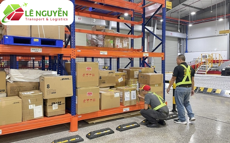 Quy trình thủ tục đối với hàng hóa chuyển phát nhanh