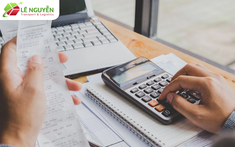 Xuất hóa đơn điện tử khi bán ra và nộp thuế đầy đủ