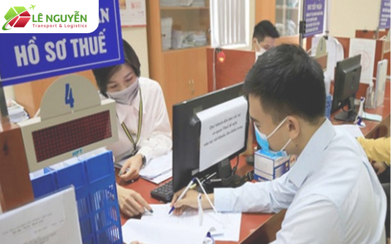 Không hoàn thành nghĩa vụ thuế – nguyên nhân hàng đầu khiến làm thủ tục hải quan bị gián đoạn