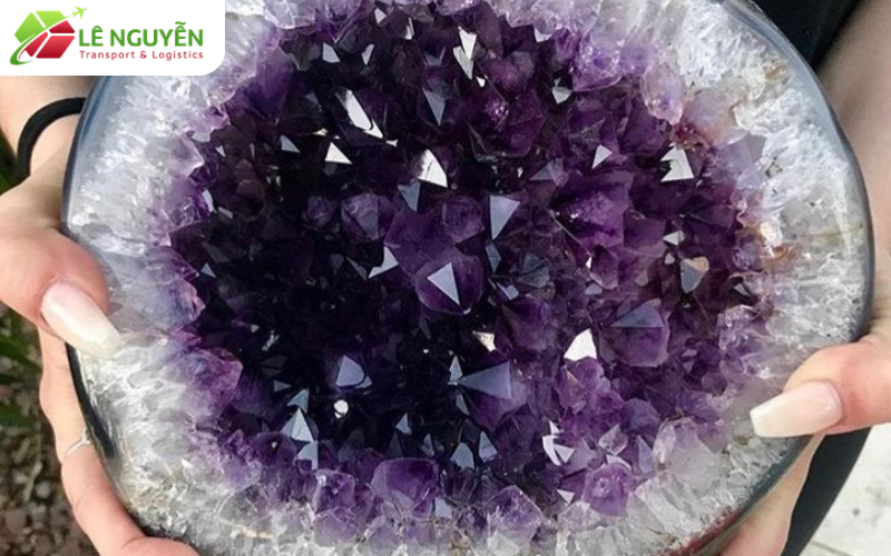 Quy định và mã HS khi nhập khẩu Thạch anh tím